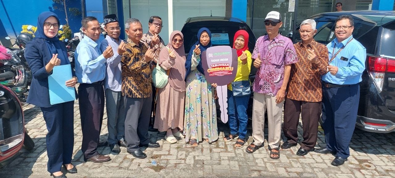 Nasabah BMJ Raih Hadiah Mobil dan Motor, Dari Program Tabungan Ciremaiku Perberindo Komisariat Cirebon