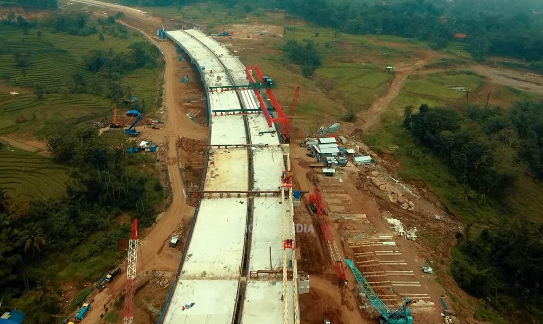 MANTEP PISAN Jembatan Conggeang TOL CISUMDAWU, Seluruh Girder Sudah Terpasang, Majalengka Kian Dekat