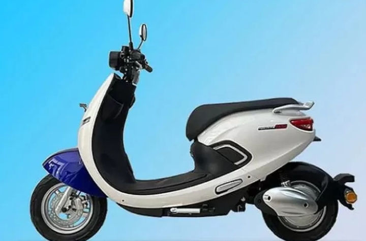 Mirip Vespa & Scoopy! Ini 5 Motor Listrik Wanita yang Ringkas dan Nyaman Dipakai Harian, Harga Mulai Rp9 Juta