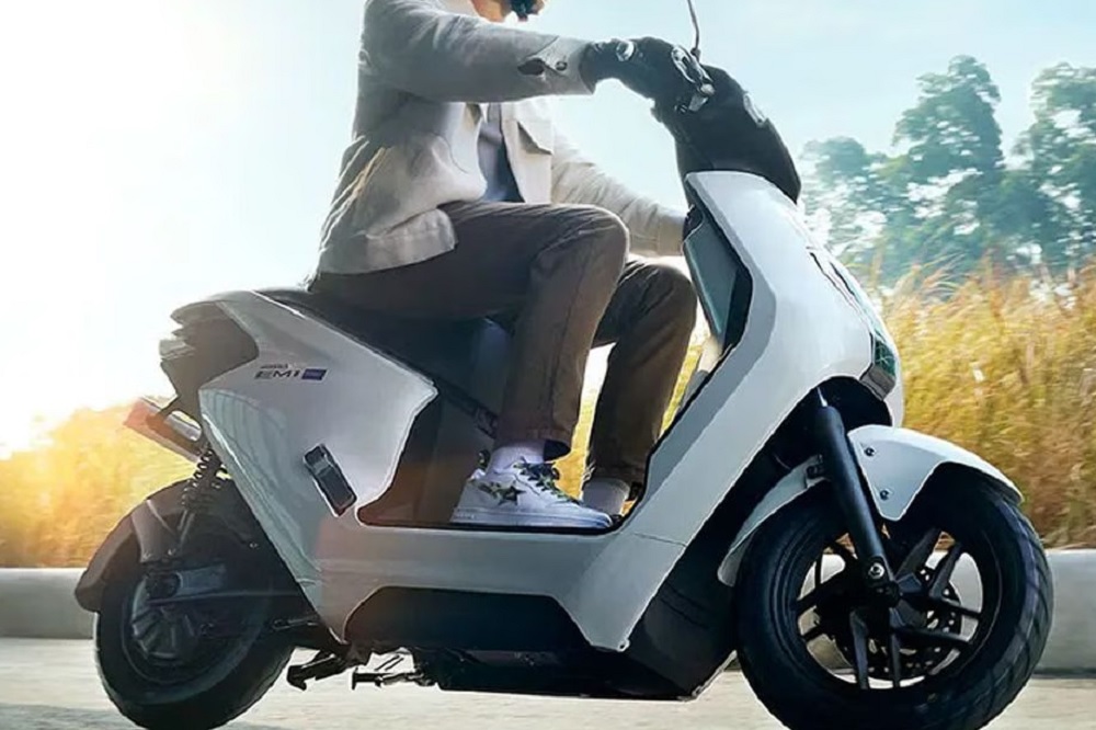 Cicilan Tak Sampai Sejuta, Intip Skema Kredit Motor Listrik Honda EM1 e Terbaru 2025, Buruan Bawa Pulang!