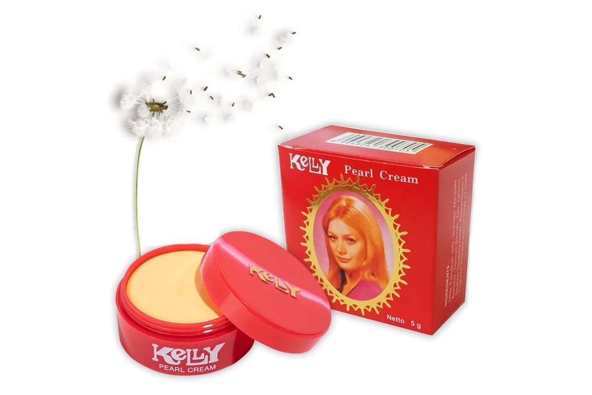 Apakah Bedak Kelly Bisa Membuat Glowing? Begini Cara Tepat Penggunaannya!