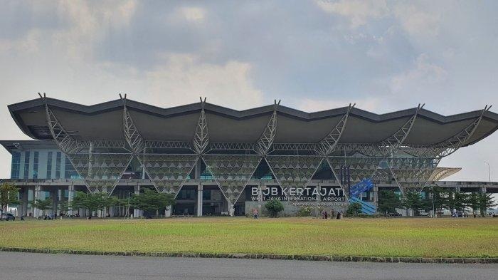 Cuma 50 Ribu Naik Bus Damri Ke Bandara Kertajati