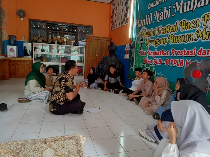 Siswa SLBN Tetap Belajar Selama Ramadan