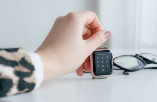 5 Tips Memilih Smartwatch yang Harus Dilakukan Sebelum Membelinya. Yuk Simak