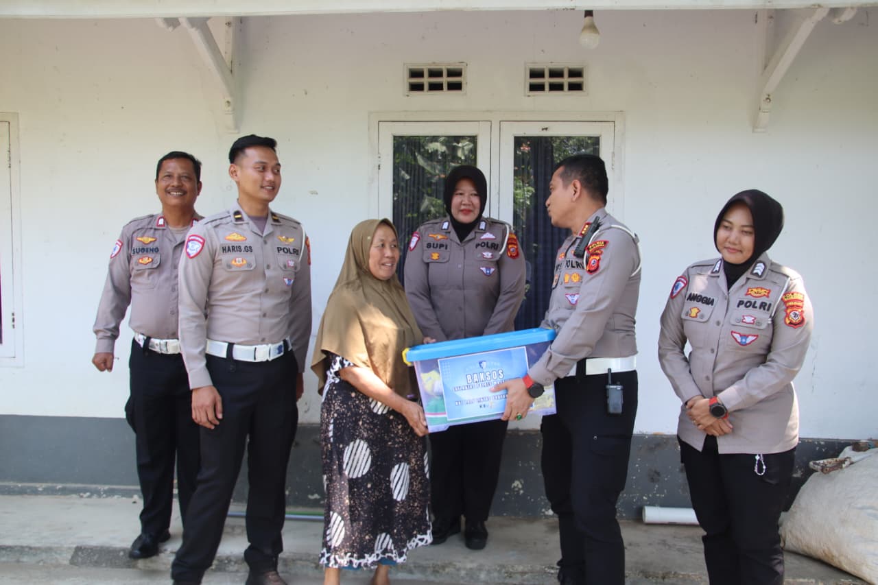 Polres Majalengka Gelar Bansos Sambut HUT Lalu Lintas Bhayangkara ke-70 Tahun 2025
