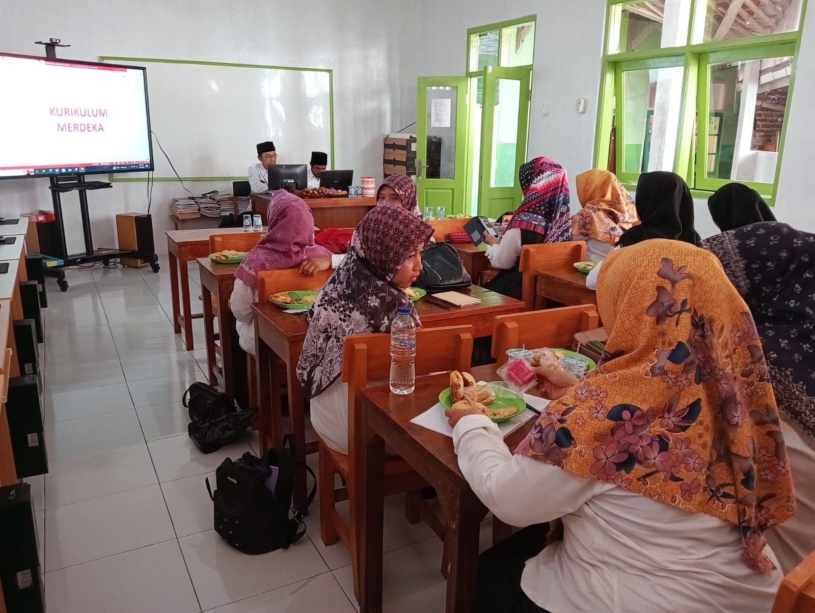 Guru RA Kecamatan Panyingkiran Ikuti Pelatihan Kurikulum Merdeka