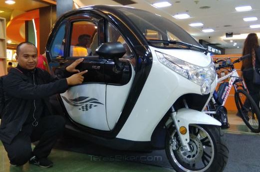 Rekomendasi Motor Listrik Roda 3 Tertutup, Bisa Naik Motor Tanpa Keujanan dan Kepanasan Harganya Mulai 20 Juta