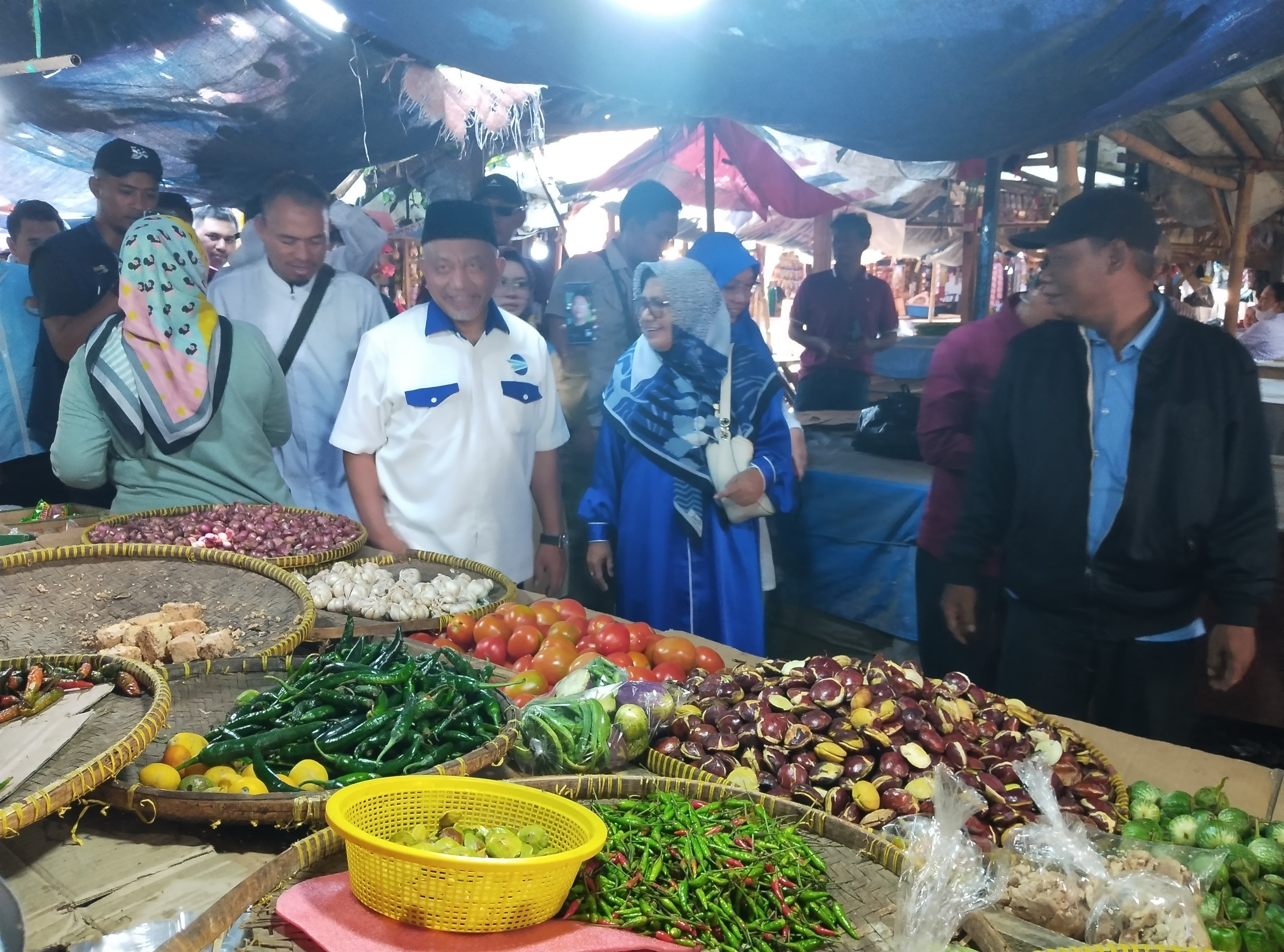 Ahmad Syaikhu Sebut Pasar Pujasera Perlu Perhatian Pemkab Subang 