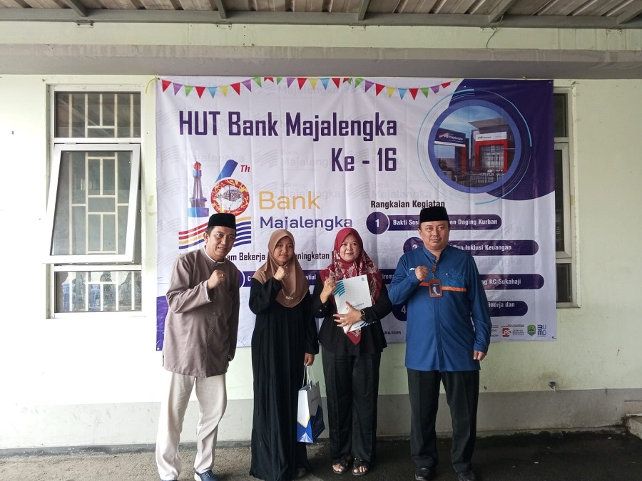 Berkurban dan Beri Dana CSD, Bank Majalengka Rayakan HUT dan Idul Adha