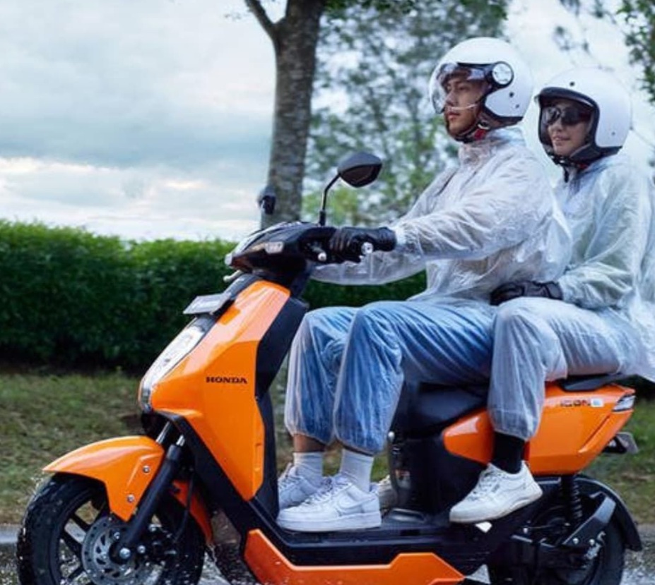 Deretan Motor Listrik Anti Pegal Aman dan Nyaman untuk Boncengan, Simak Rekomendasinya Disini