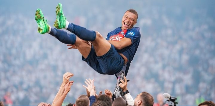 PSG Juara Liga Prancis Usai Kalahkan Lyon: Laga Terakhir Buat Kylian Mbappe Sebelum Hengkang dari PSG 