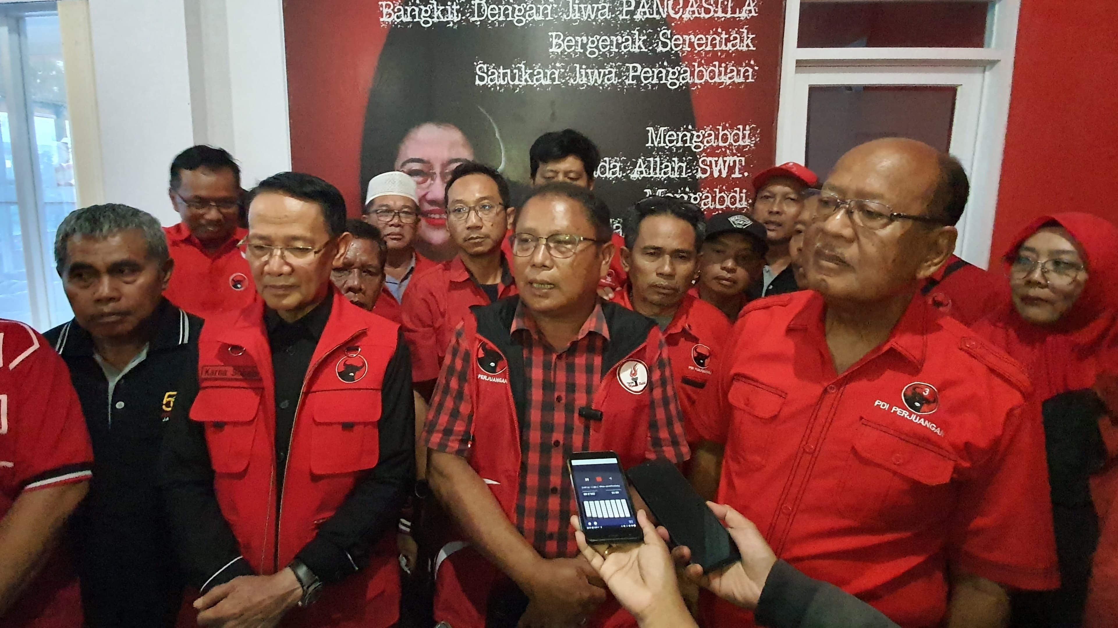 Buntut Aksi Ratusan Massa yang Mendatangi Kantor DPC PDIP, Karna Bakal Tempuh Jalur Hukum