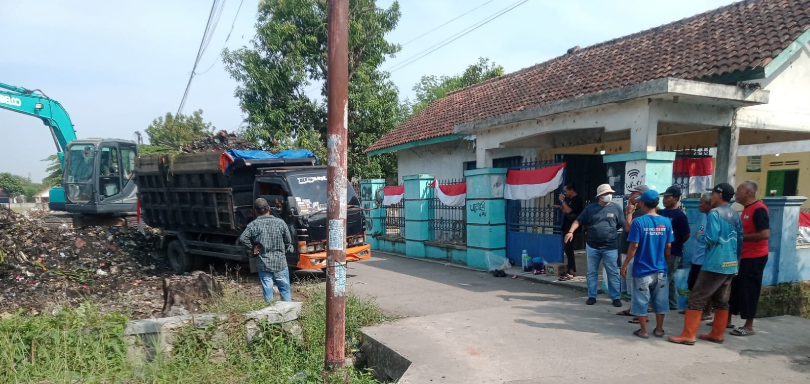 Pemdes Panjalin Kidul Bersihkan Tumpukan Sampah Puluhan Tahun, Siapkan Taman dan TPS Baru