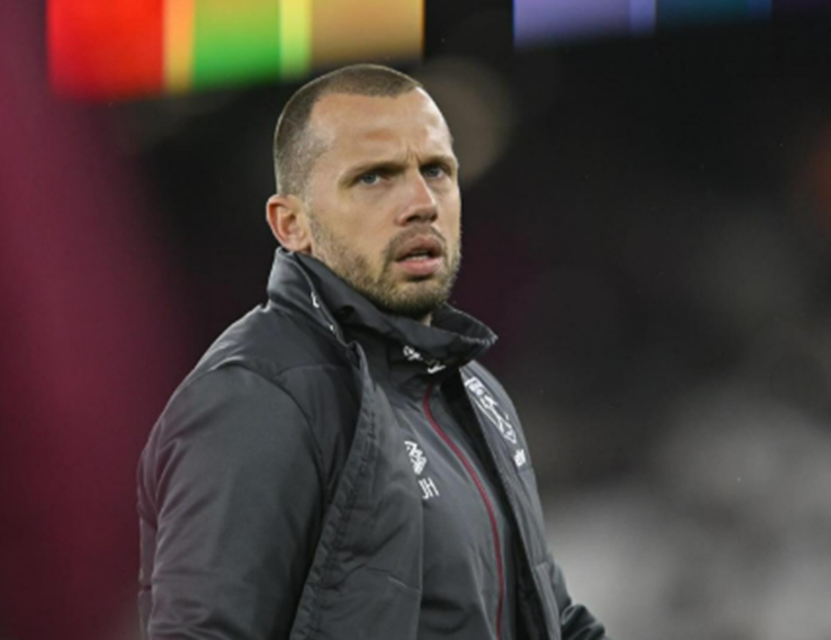 John Heitinga Resmi Tolak Tawaran PSSI! Calon Pelatih Timnas Condong ke Gio van Bronckhorst & John Herdman!