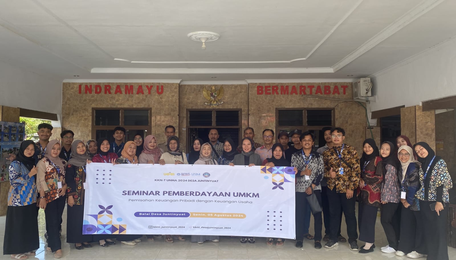 Mahasiswa KKN-T Unma Gelar Seminar Pemberdayaan UMKM di Desa Juntinyuat Khususnya Pengelolaan Keuangan