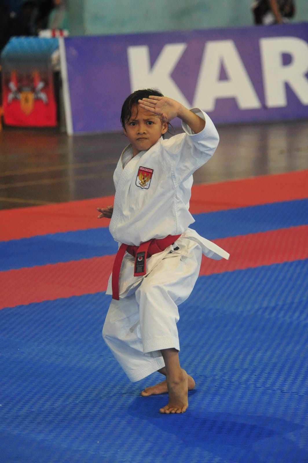 Rindu Bule Lanjutkan Prestasi  Lala, Raih Juara Dunia Karate U-10