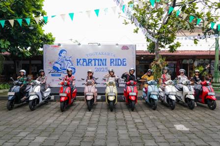 Rayakan Hari Kartini! Ratusan Pengendara Wanita Riding Bareng Pakai Grand Filano Hybrid dengan Outfit Kebaya