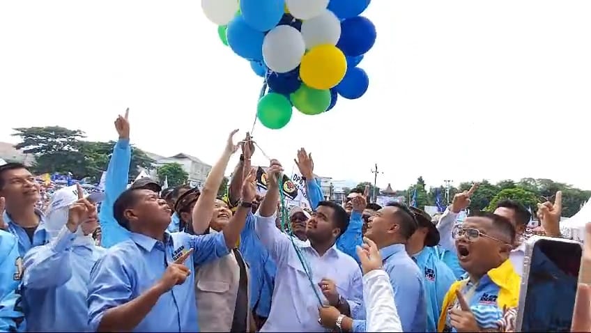 Dihadiri Ribuan Warga Saat Kampanye Akbar, Eman Suherman Makin Optimis Raih Kemenangan