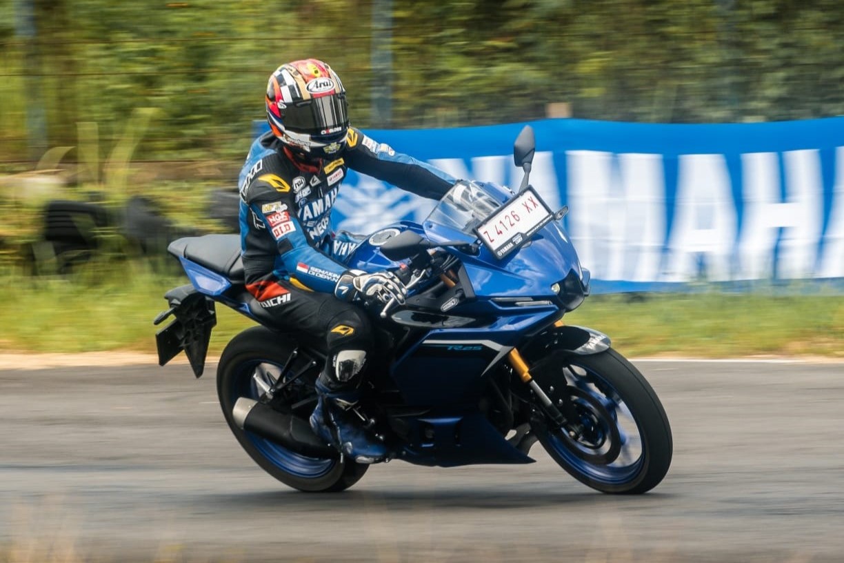 BLU CRU Experience Day Hadir kembali,Ngumpul Bareng, Asah Knowledge dan Skill Safety Riding Bersama M.Faerozi