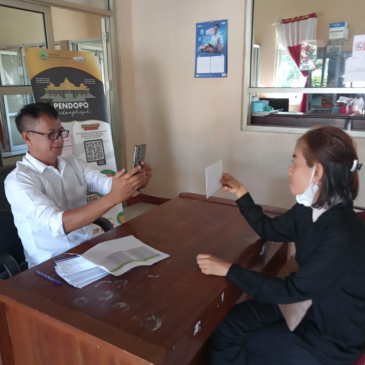 77 Warga Majalengka Wetan Masih Terima BPJS, 29 Kartu Belum Diambil