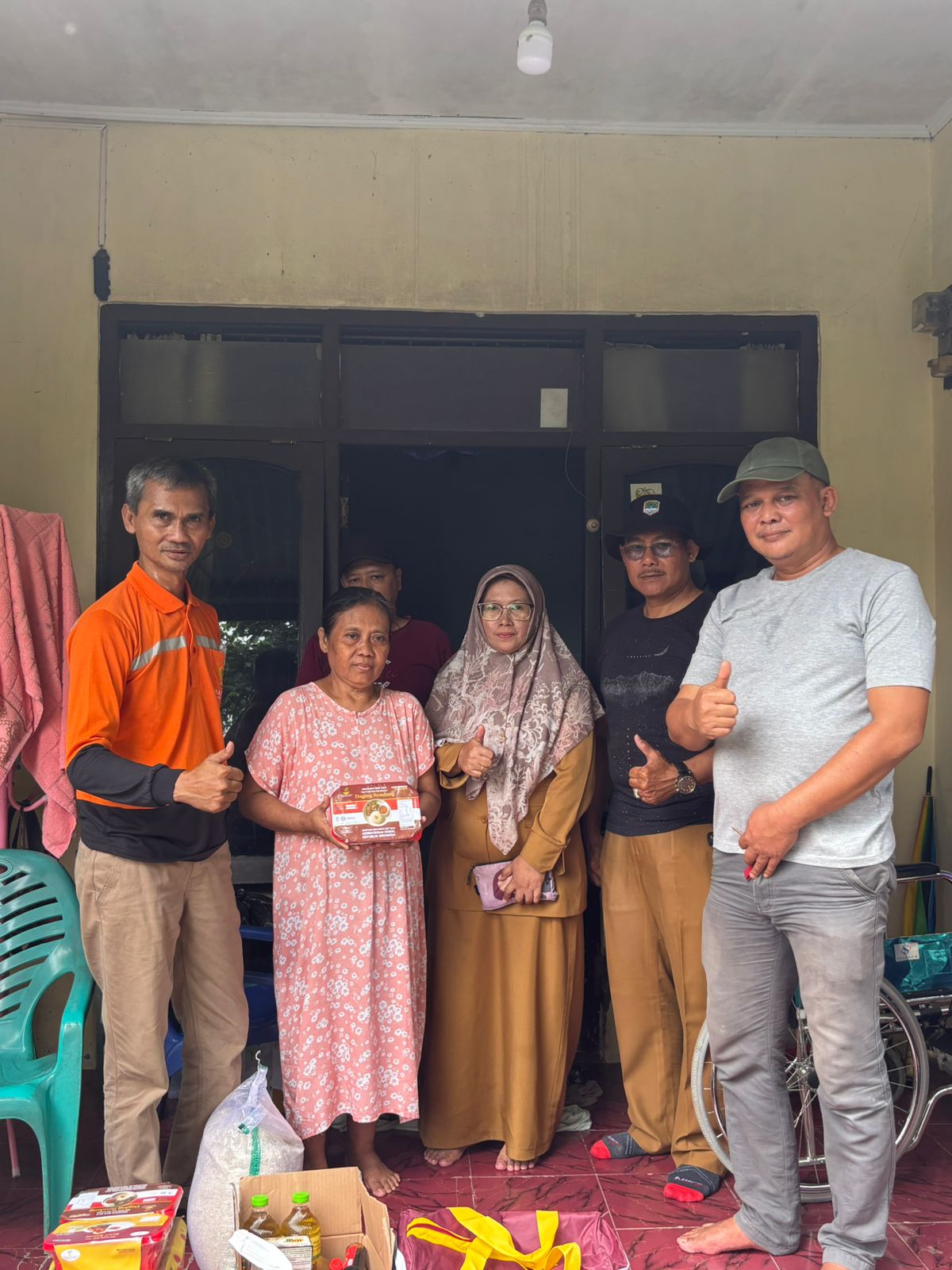 BAZNAS Majalengka Salurkan Bantuan Korban Puting Beliung Leuwimunding, 21 Rumah Rusak Parah dan Ringan