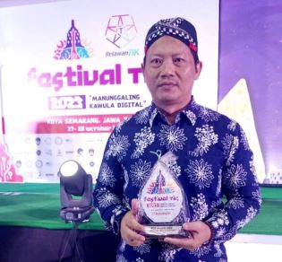 Diskominfo Raih Penghargaan pada Festival TIK Nasional