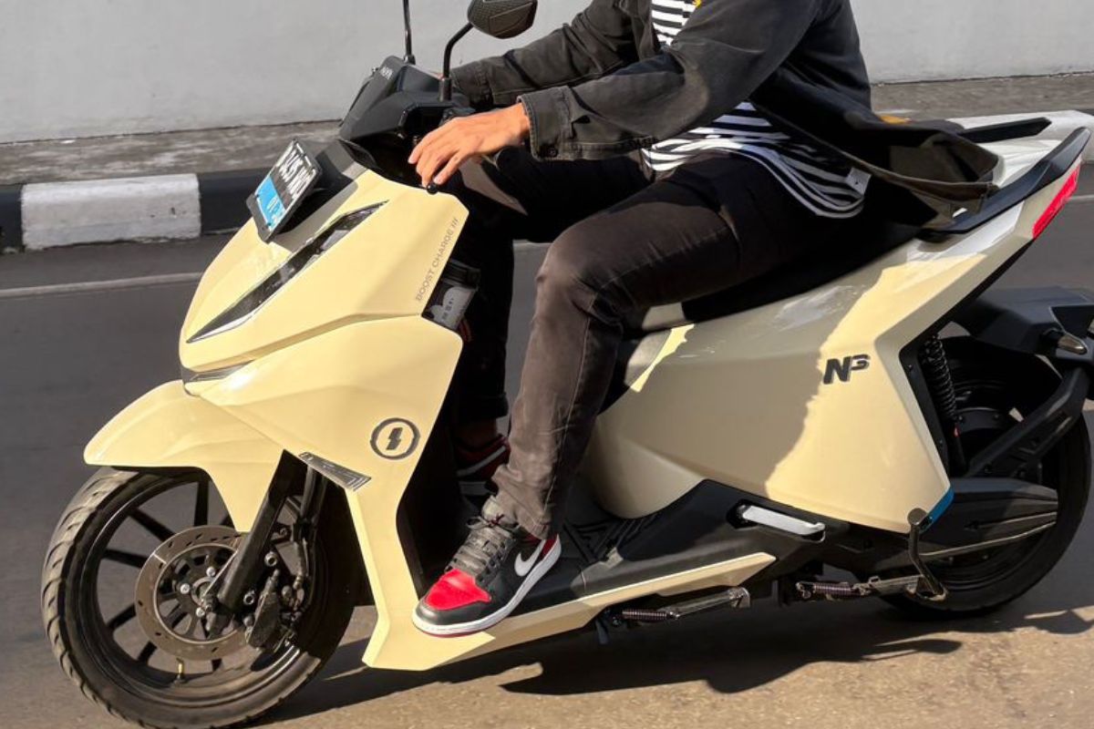 Murah Tapi Keren! 6 Motor Listrik di Bawah 15 Juta yang Cocok Buat Harian, dengan Performa & Fitur Menarik