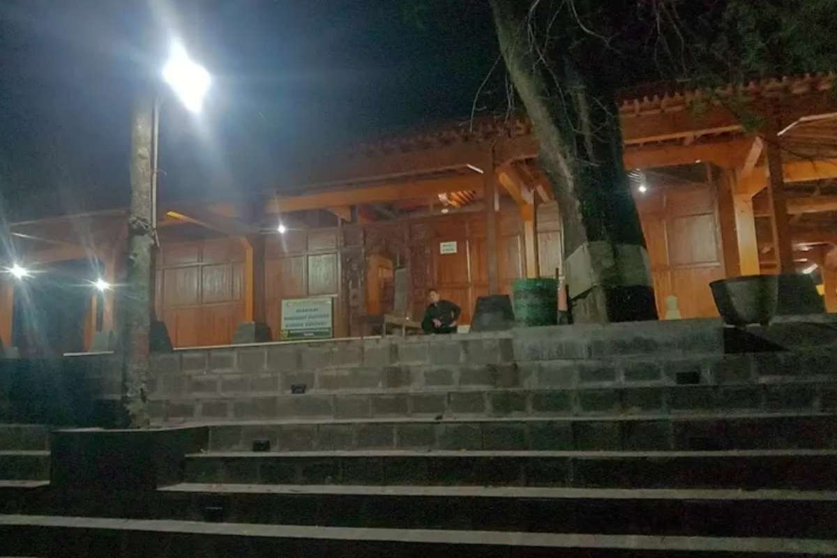 Wisata Religi ke Makam Pangeran Samodra, Sragen