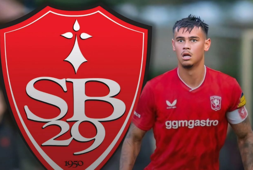 Antiklimaks! Mees Hilgers Gagal Pindah dari FC Twente Karena Telat Tes Medis, Gagal Susul Verdonk