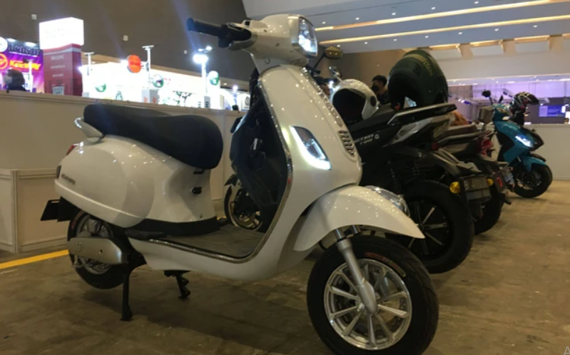 Desain Stylish Mirip Vespa, Simulasi Angsuran Kredit Motor Listrik Uwinfly T5, T3, dan T3s Pro di OTO Finance