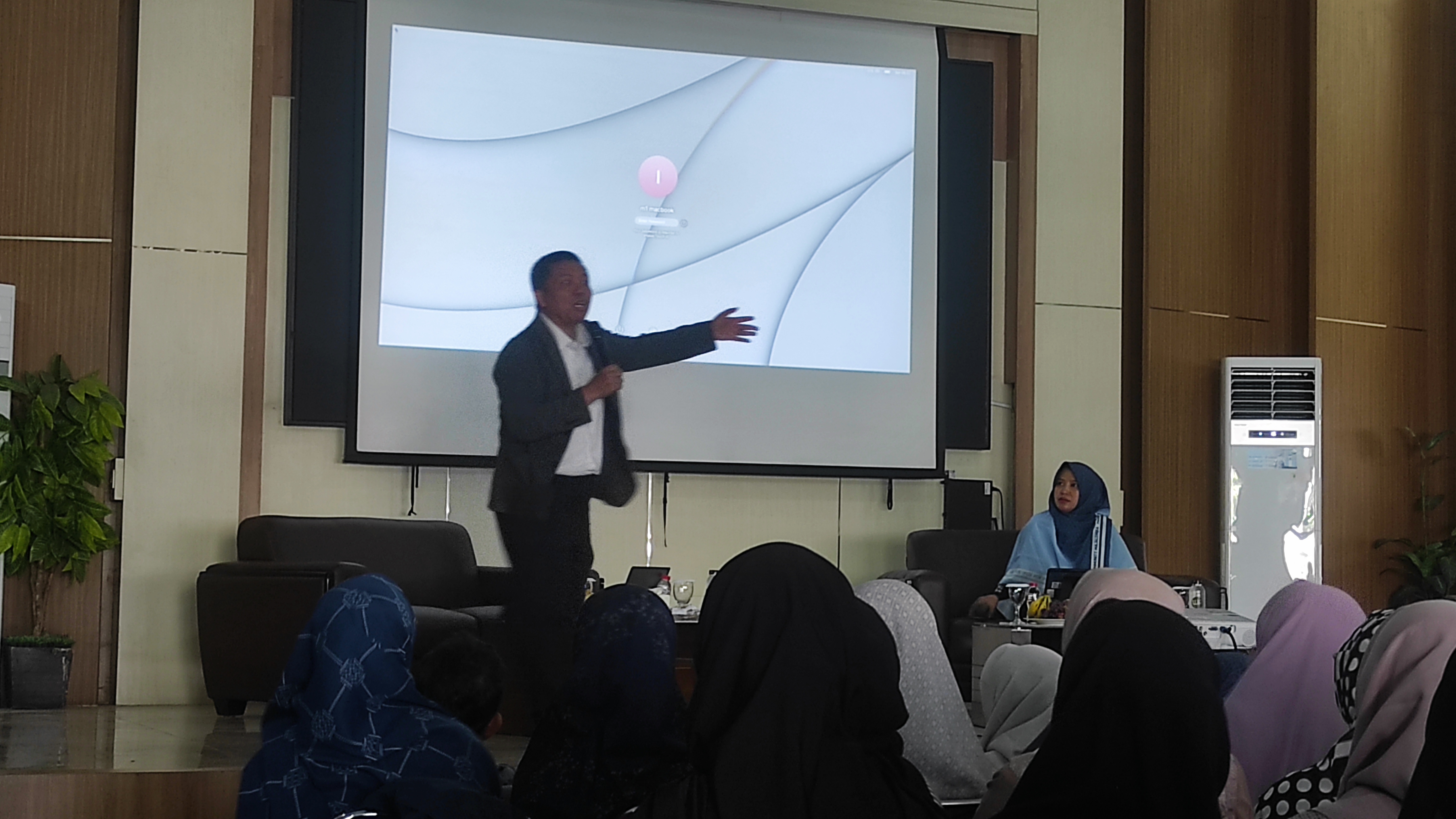 Menjaga Fitrah Anak di Era Digital, PCM Majalengka Hadirkan Abah Ihsan untuk Beri Ilmu Parenting Terkini