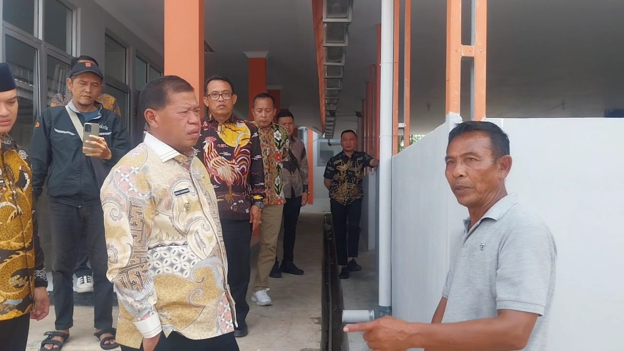 Bupati Majalengka Sidak Proyek SR: Pembangunan Molor, Masyarakat Dirugikan
