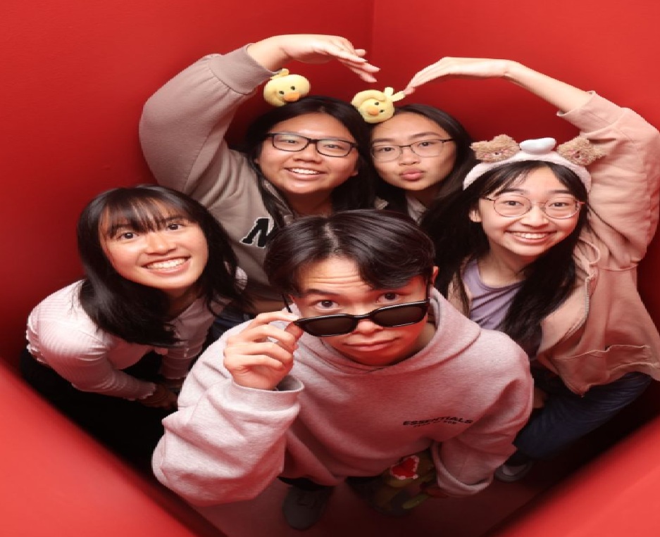 Cobain Kumpulan Prompt Gemini AI Photobox Bareng Sahabat dan Keluarga yang Lagi Viral Ini, Bikin Terharu