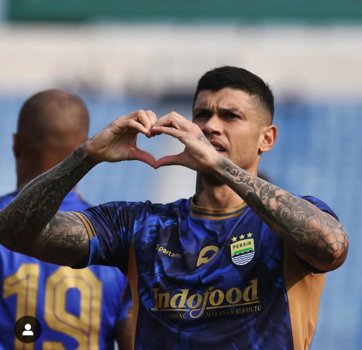 Bikin Geger Bobotoh! Unggahan Persib Diduga Jadi Kode Keras Ciro Alves Comeback ke Maung Bandung