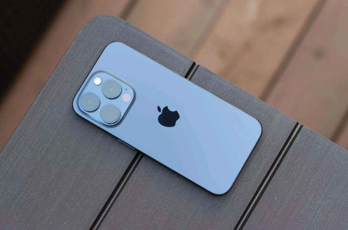 Harga iPhone 15 Anjlok, Apakah Worth It Beli Sekarang? Ini Faktanya!