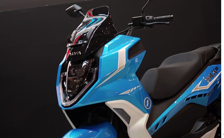 4 Rekomendasi dan Daftar Harga Motor Listrik Mirip NMAX, Mulai 10 Jutaan Aja?