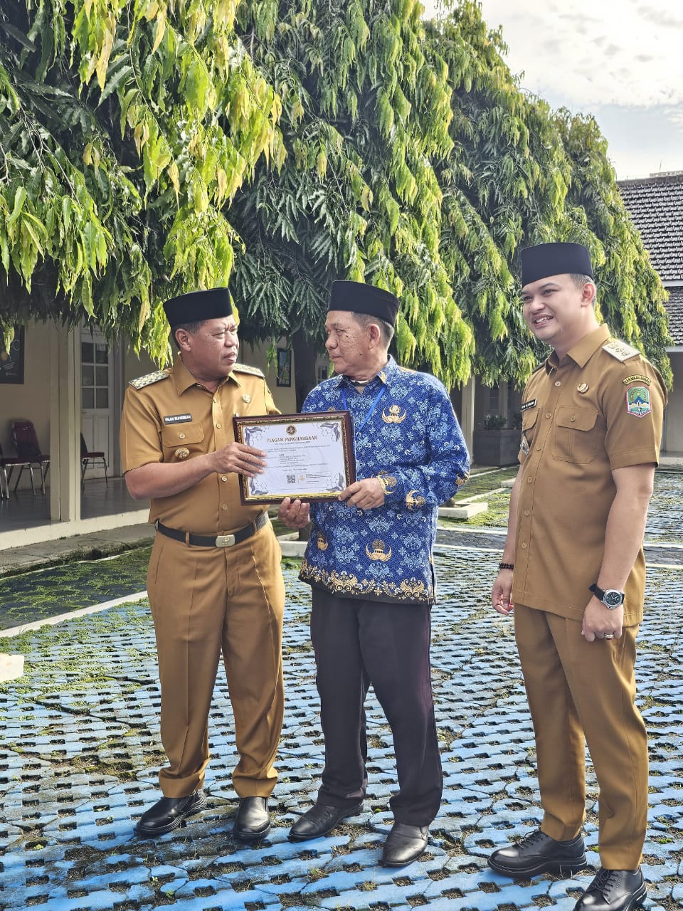 Bupati Majalengka Pimpin Apel Awal Tahun 2026, Tekankan Evaluasi Kinerja, dan Program Prioritas