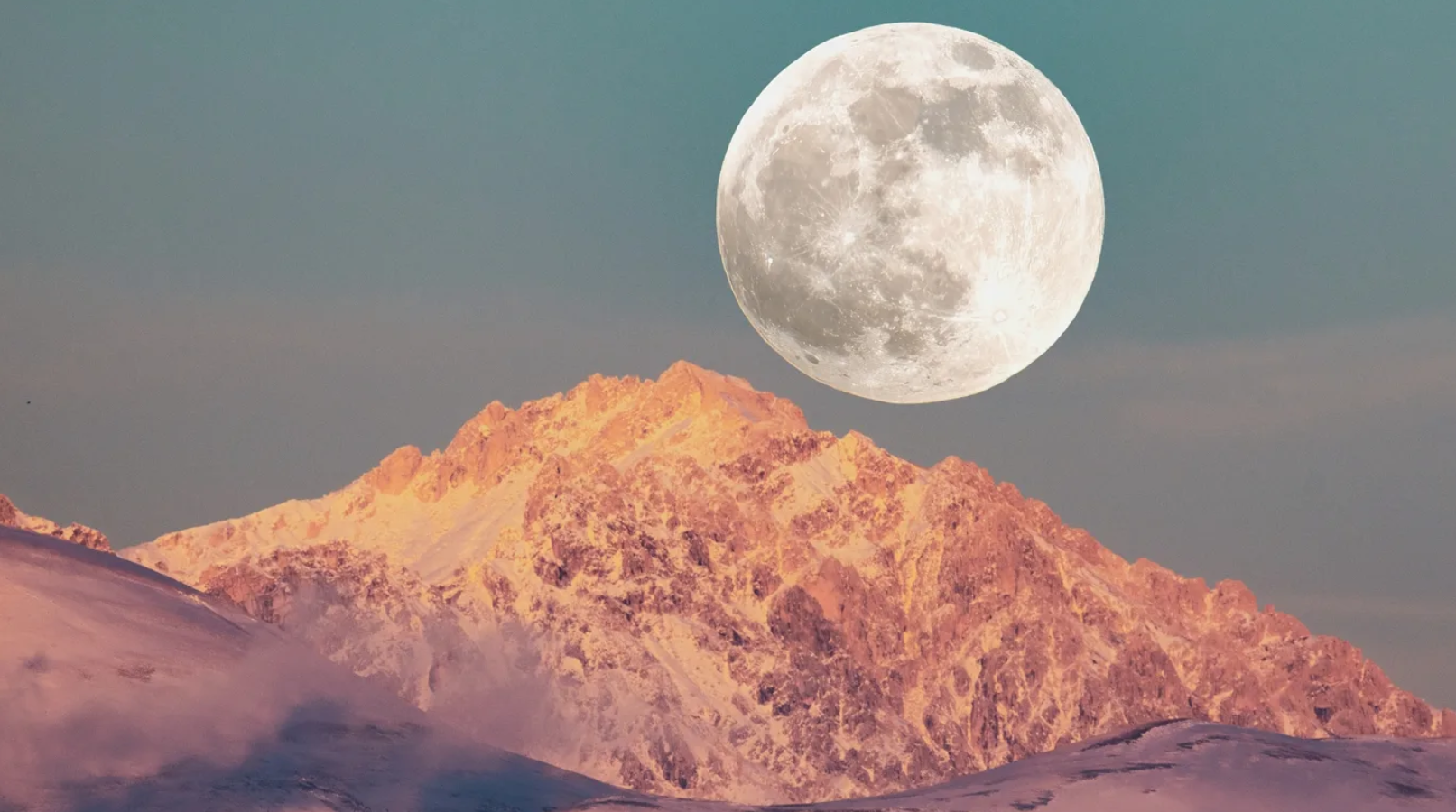 Langit Lagi Nggak Biasa! Ini Penampakan Flower Moon 2026 yang Bikin Merinding!