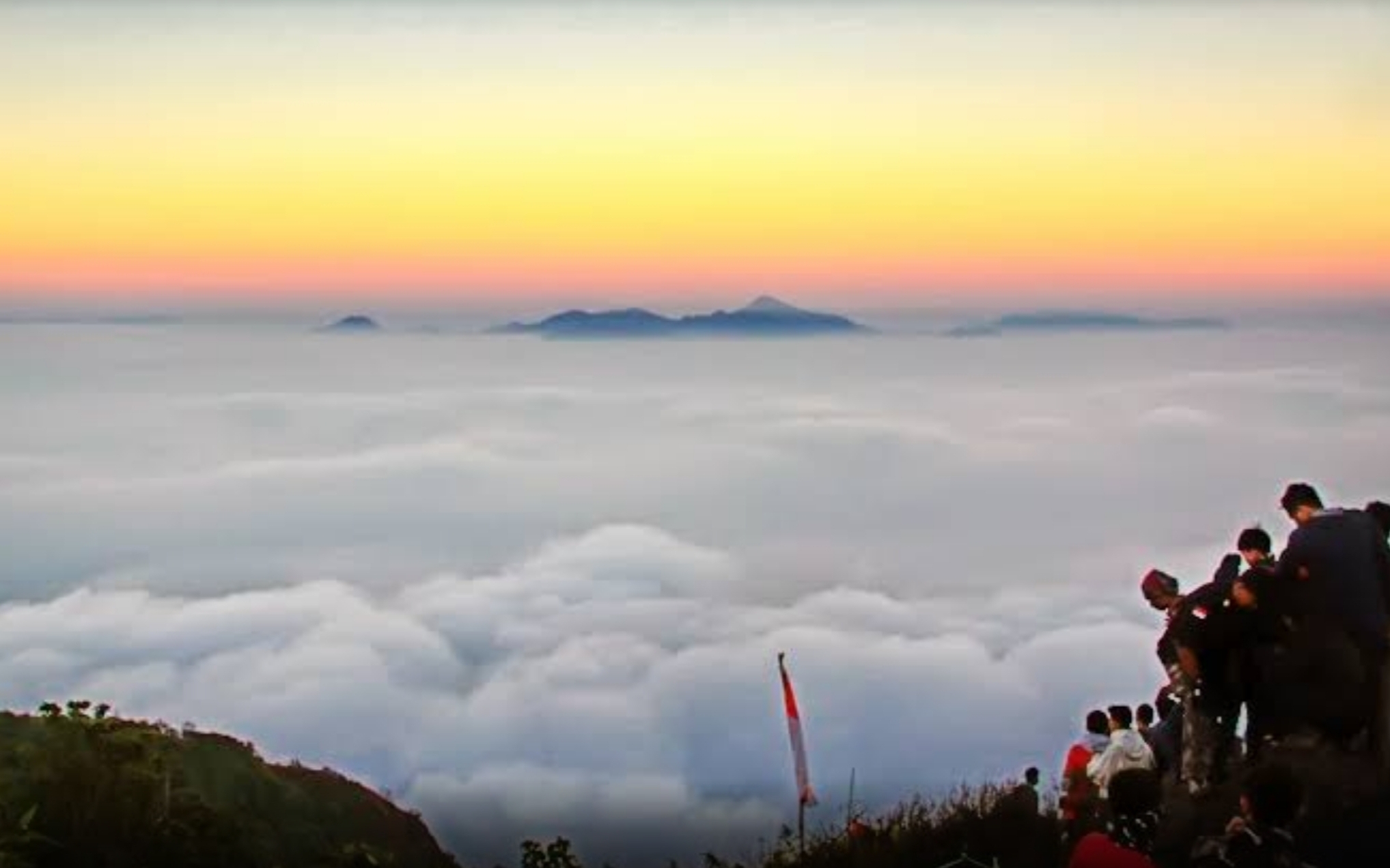 TIPS Pendakian Gunung Tampomas Lewat Narimbang,  Jalur Landai Cocok untuk Pemula