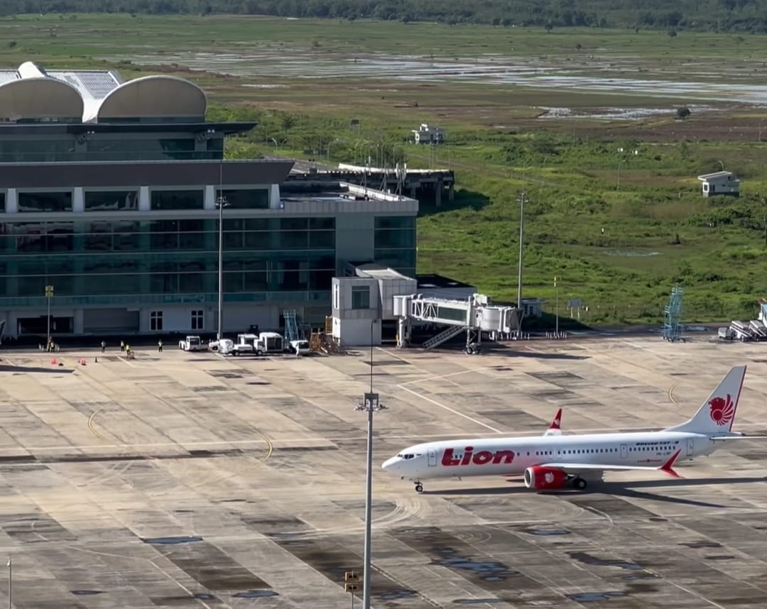 YEAY! Lion Air Terbang Lagi dari Bandara Kertajati, Pakai Boeing 737-900 Max
