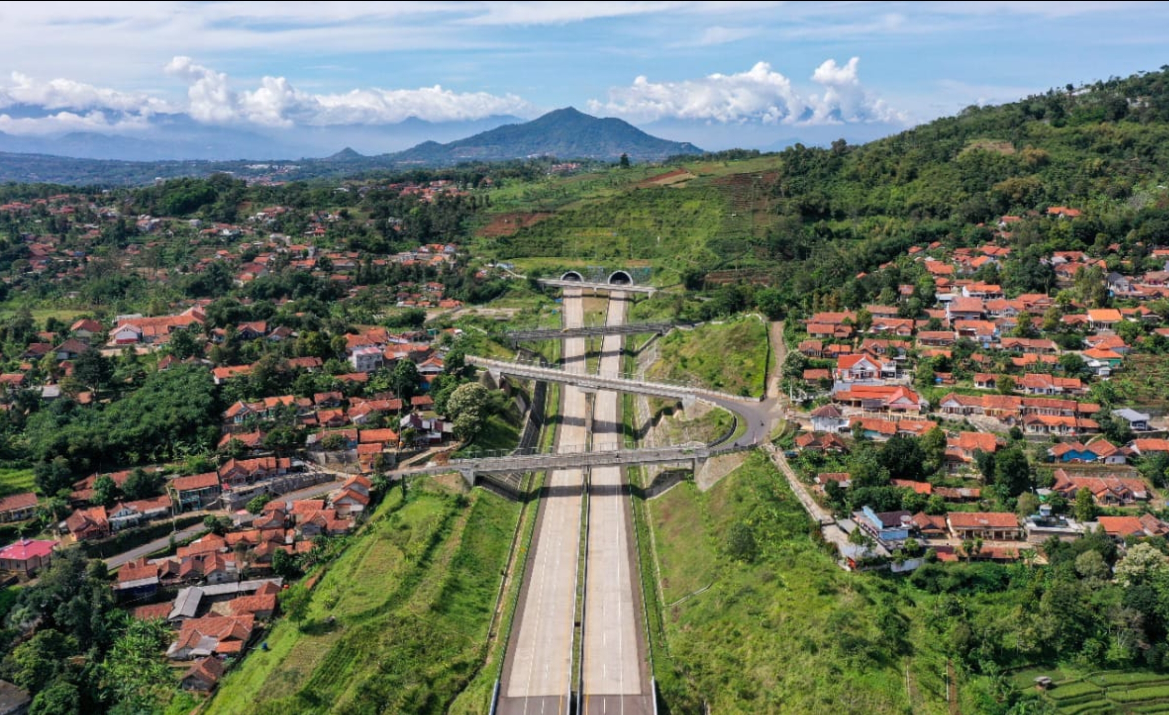 Tol Cisumdawu yang Menghidupkan Lagi Bandara Kertajati Majalengka