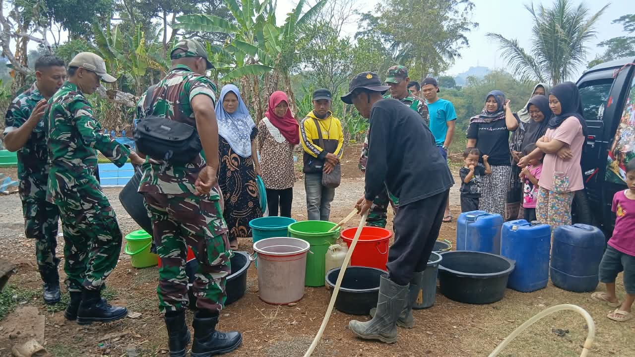 Jelang HUT TNI ke-81, 17 Koramil Serentak Salurkan Air Bersih
