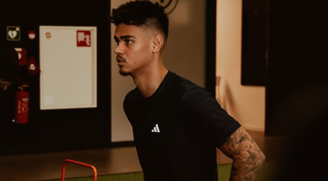 Dituduh Pura-pura Cedera, Mees Hilgers Akui Tengah Alami ACL, Beri Isyarat Akan Pulih Dalam 5 Bulan Kedepan