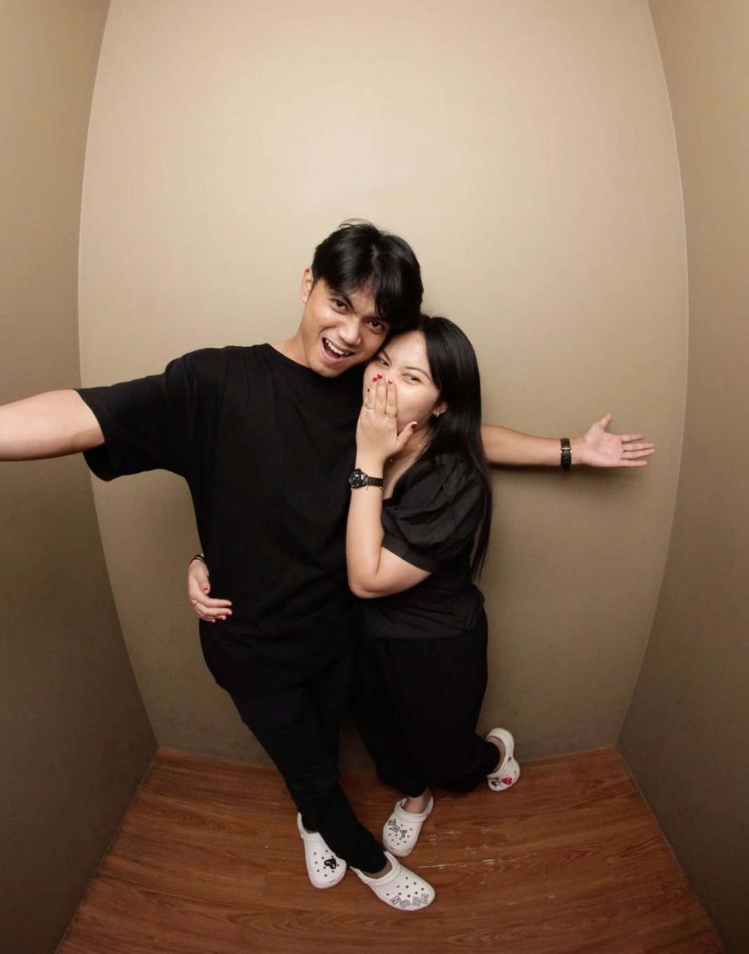 Deretan Prompt Gemini AI Studio Foto Ala Photobox, Lengkapi Koleksi Fotomu Bareng Keluarga atau Pasangan