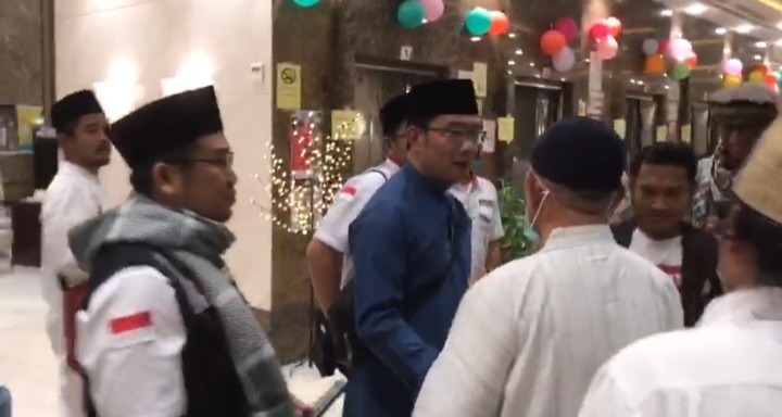 Ridwan Kamil Naik Haji untuk Eril, Begitu Tiba Langsung Umroh