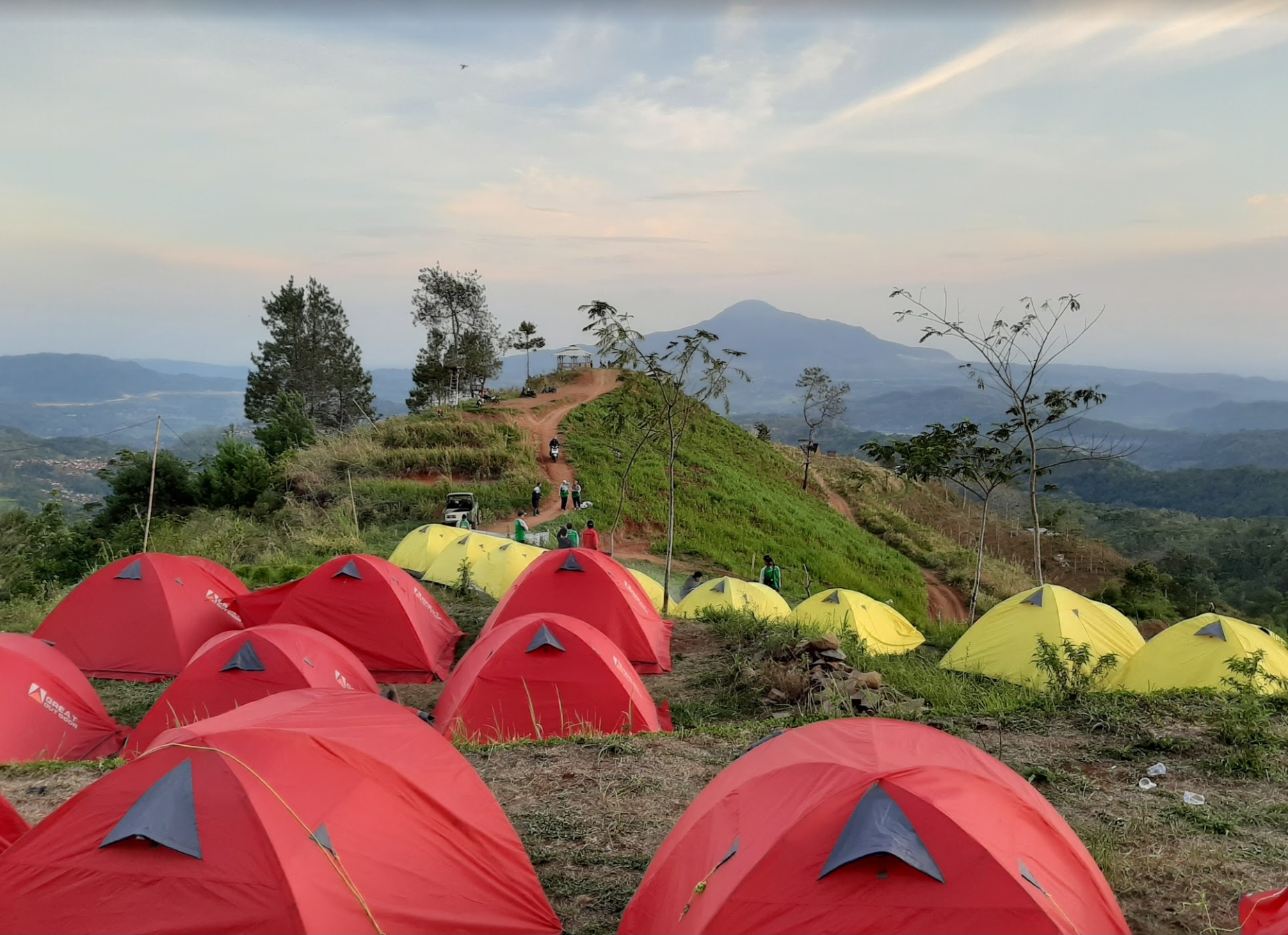 LONG WEEKEND: 4 Alasan Kemping di Nangarok Camp Sumedang