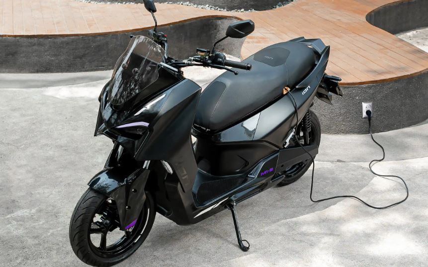 Bisa Dipake Touring, Ini 3 Rekomendasi Motor Listrik Mirip XMAX 250, Lengkap dengan Daftar Harganya