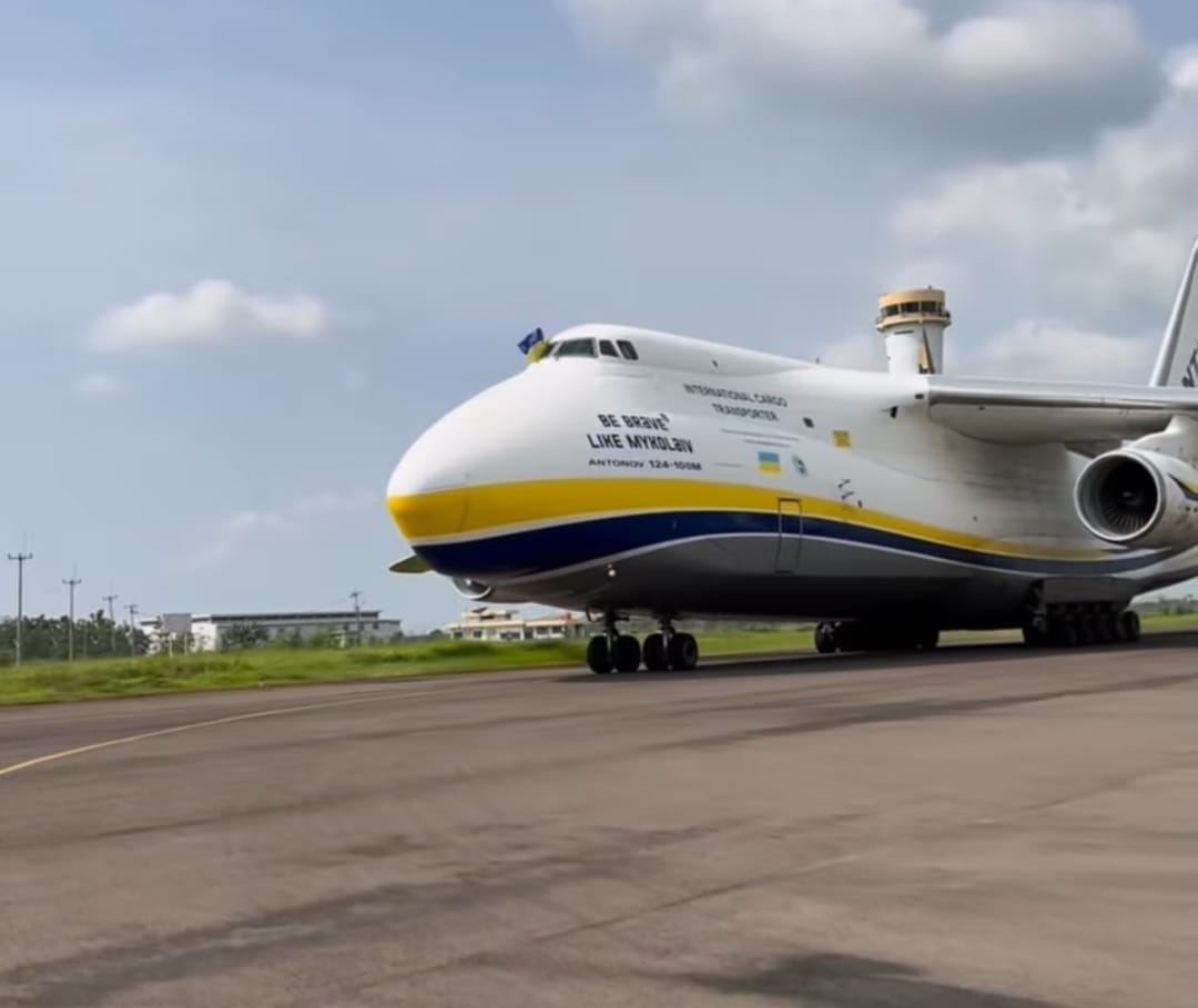 Bendera Ukraina Dikibarkan di Bandara Kertajati Majalengka: Be Brave Like Mykolaiv