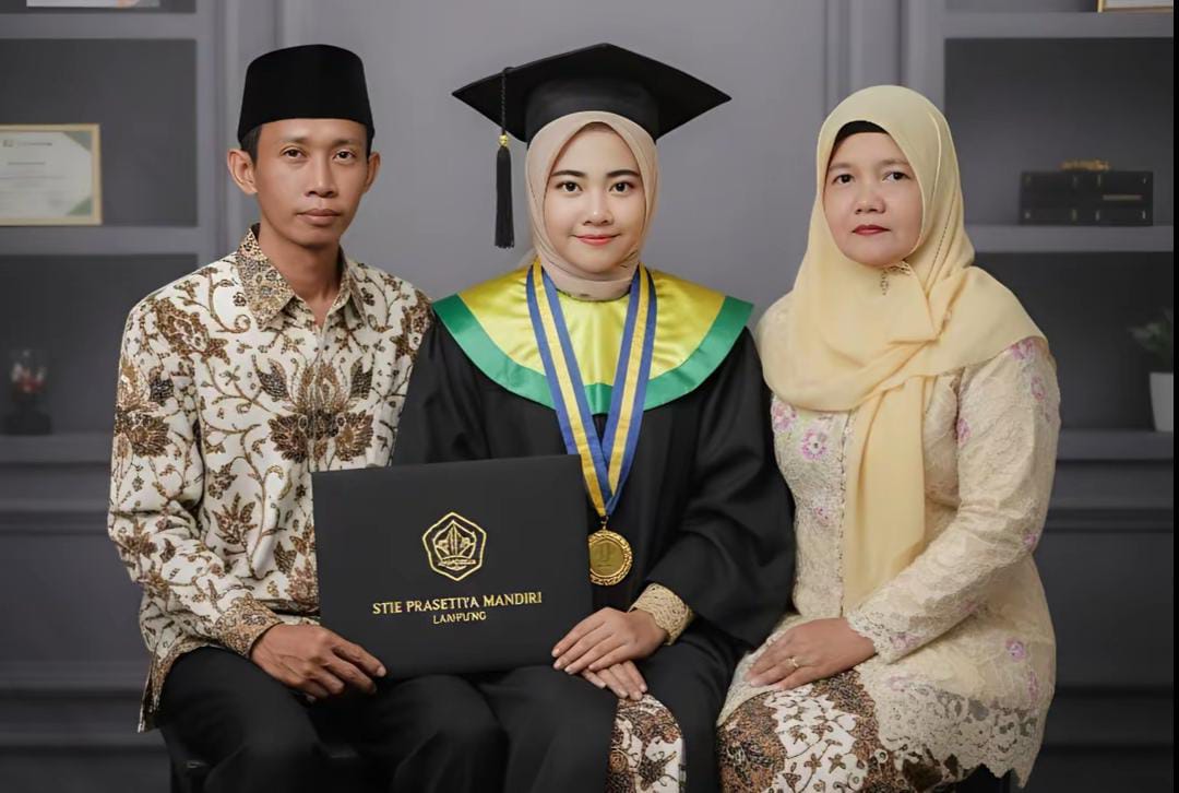 Cara Edit Foto Wisuda Gemini AI dengan Hasil Super Realistis, Bikin Tampilan Formal Makin Keren!