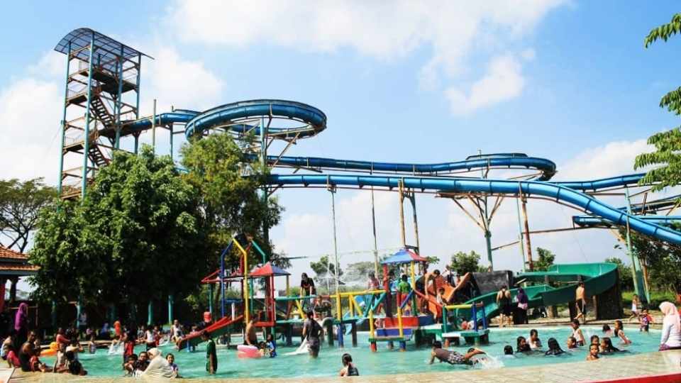 Wisata Keluarga Ndayu Park, Taman Rekreasi Favorit di Sragen